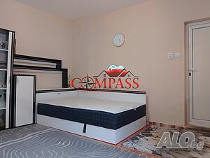✨КОМПАС недвижими имоти ПРОДАВА - Едноетажна къща 55 кв.м, Парцел 99 кв.м., кв. Каргон, гр. Ямбол Едноетажна къща 55 кв.м РЗП 99 кв.м двор | Къщи, Вили | Каргон Ямбол