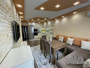 Тристаен апартамент в Южен