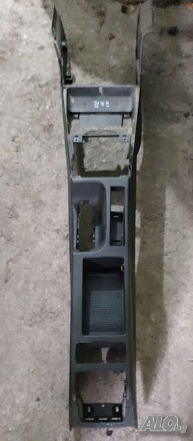 Средна конзола Audi A3 8P Десен волан - 8P2 863 244