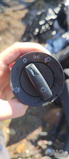 Копче фарове Vw Golf 5 - 1K0 941 431 P