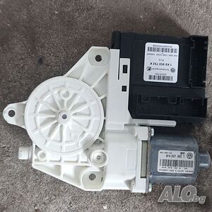 Преден Десен Стъклоповдигач Vw Golf 5 - 1K4 837 402 T, 1K0 959 792 K