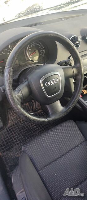 Волан с Airbag - Audi A3 8P