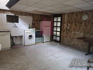 Дава под наем Промишлени помещения гр. Русе - с. Червена вода 200m²