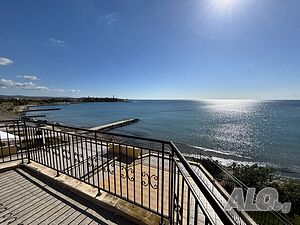 Луксозен апартамент с обширна морска панорама, разположен на брега на морето в Мидия Гранд Резорт