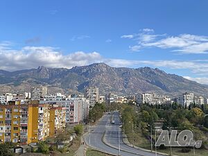 Четиристаен обзаведен апартамент 95 кв. м