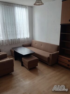 Двустаен център без агенции