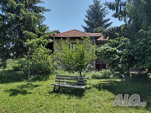 Продава КЪЩА в с. Тополово, област Пловдив
