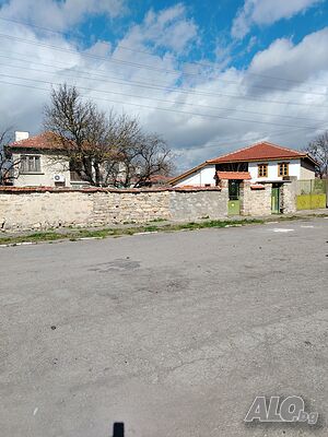 Атрактивна къща в Коньово общ. Нова Загора