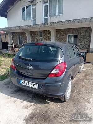 Продавам автомобил