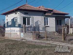 Едноетажна къща с. ’Дибич”