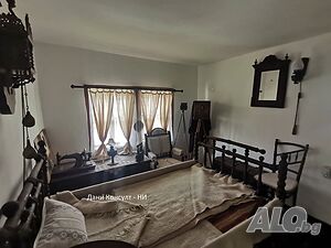 Реставрирана къща в с. Орловци до резерват Боженци
