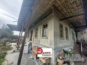 Частично ремонтирана къща с двор в с. Миндя