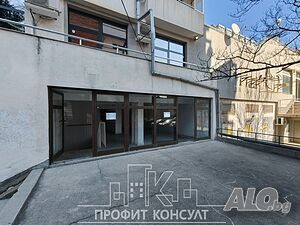 Търговско помещение за продажба до парк „Н. Габровски“