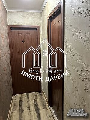 Имоти ”Дарени” 5577 предлага четиристаен апартамент в кв. Бадема.