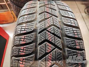 2бр. зимни гуми 215/55/17 Pirelli