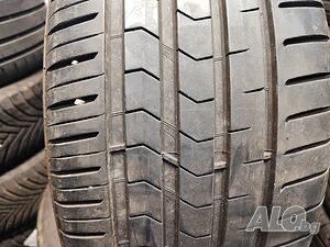 2бр. летни гуми 225/40/18 Vredestein