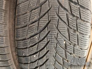 2бр. зимни гуми 215/55/17 Nokian