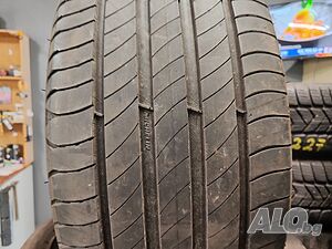 2бр. летни гуми 235/40/19 Michelin