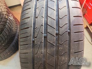 2бр. летни гуми 235/55/17 Hankook