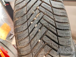 2бр. всесезонни гуми 185/60/15 Hankook