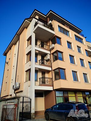 Тристаен нов монолит Брезовско шосе 152кв. м Тристаен апартамент 152 кв.м Тухла 2015 г. 5 етаж Непоследен | Апартаменти | Брезовско шосе Пловдив