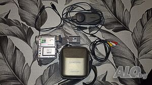 Продавам цифрова видеокамера Samsung VP-D340 - компактна MiniDV камера