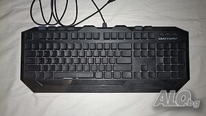 Продавам геймърска клавиатура Cooler Master Devastator