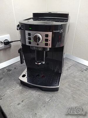 Кафе машина Delonghi Magnifica S
