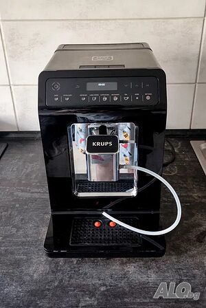 Кафемашина Krups cappuccino FDB145001P