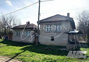 84 кв.м РЗП 2275 кв.м двор
