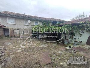 130 кв.м РЗП 1026 кв.м двор