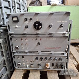 Продавам радиостанция Р-25