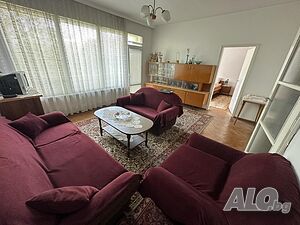 Четиристаен апартамент - кв. Кючук Париж