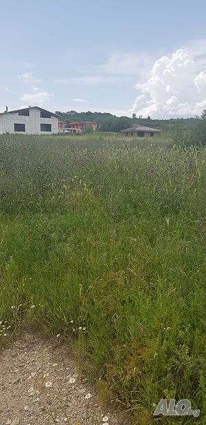 Продавам парцели Атюрен за жилищно строителство