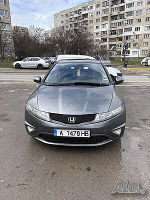 Honda Civic 2.2 дизел | 2011 г. | Панорамен покрив |