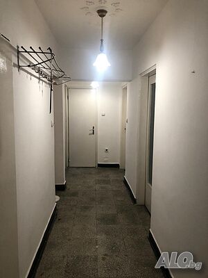 Тристаен апартамент под наем