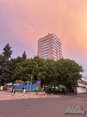 Сервитьори / почасово / р-т Тунджа