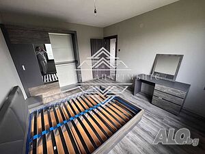 🏡 Продава се просторна двуетажна къща в с. Ливада, само на 19 км от Бургас!