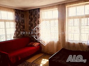🌳 Триетажна къща с просторен двор - спокойствие, природа и удобна локация