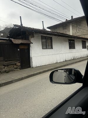 Къща в центъра на град Елена