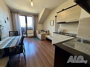 Напълно обзаведено студио в 5* комплекс „Регнум“ - ТОП локация до лифта!