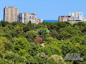 Обзаведен тристаен с красива гледка в ”Central Park”. Паркомясто!