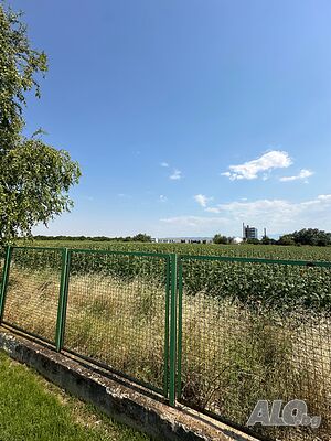 Парцел УПИ на Карловско шосе