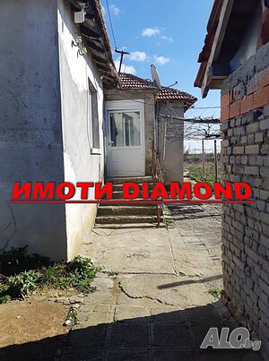 Едноетажна къща в село Оряхово