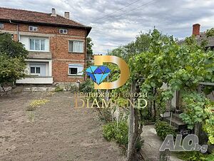 Двуетажна къща в гр. Симеоновград
