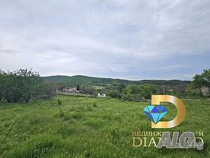 Парцел в регулация в село Средно градище, обл. Стара Загора