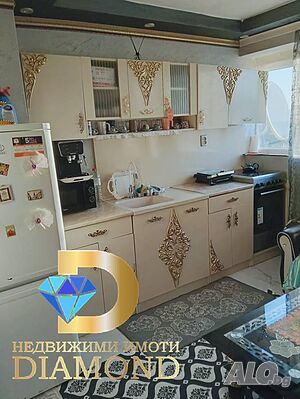 Тристаен апартамент в кв. Възраждане Тристаен апартамент 90 кв.м Панел 1989 г. 6 етаж Непоследен | Апартаменти | Възраждане Хасково