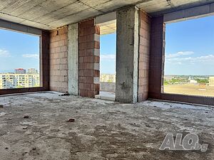 Тристаен апартамент в кв. Тракия - близо до МОЛ Плаза
