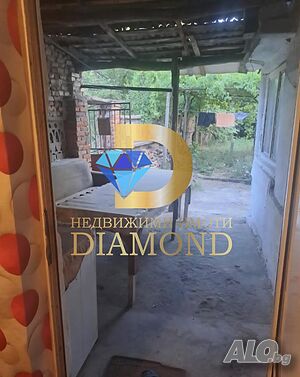 Двуетажна къща в село Любеново, общ. Раднево