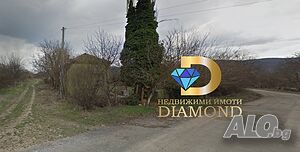 Двуетажна къща в село Съединение, общ. Братя Даскалови